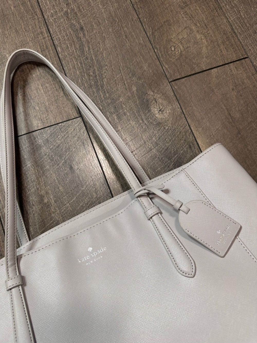 Kate Spade New York Schuyler Medium Tote