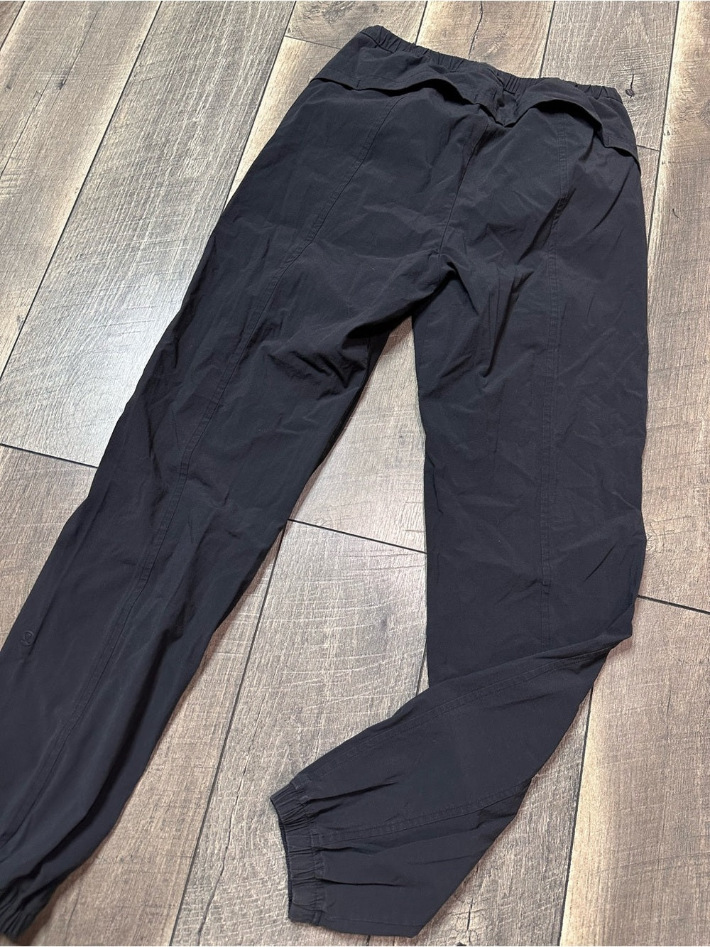 Lululemon Lightweight Joggers
Black