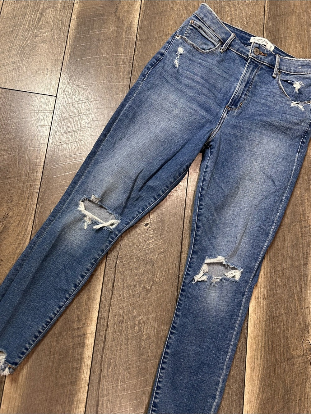 Abercrombie & Fitch Curve Love The Super Skinny Ankle Hi Rise Jeans