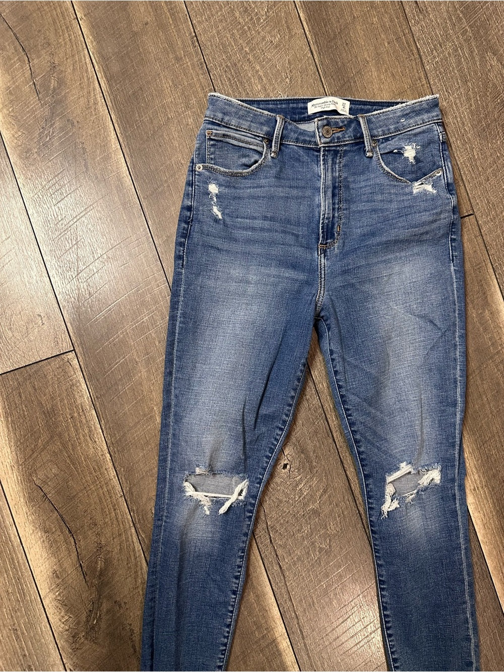 Abercrombie & Fitch Curve Love The Super Skinny Ankle Hi Rise Jeans