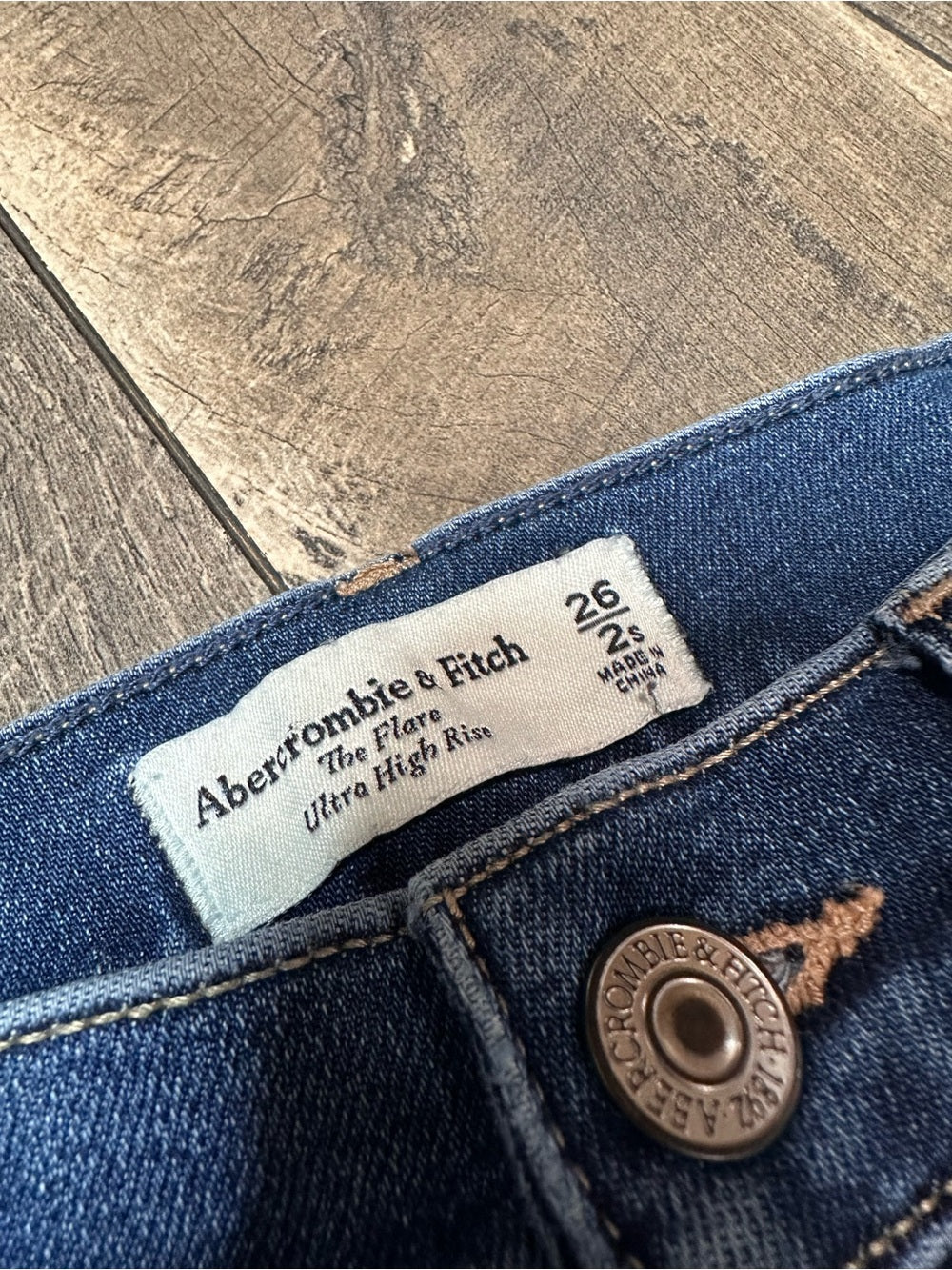Abercrombie & Fitch Curve Love The Flare Ultra Hi Rise Jeans