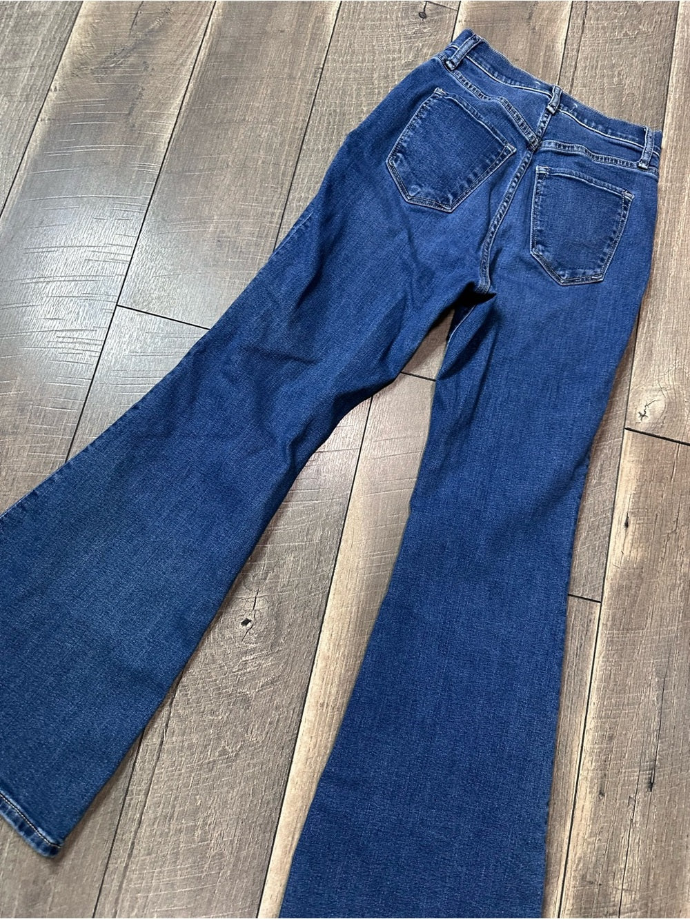 Abercrombie & Fitch Curve Love The Flare Ultra Hi Rise Jeans