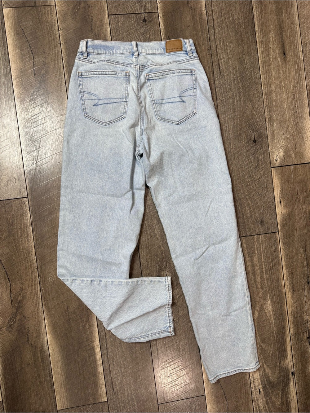 American Eagle Crossover Hi Rise Baggy Straight Jeans