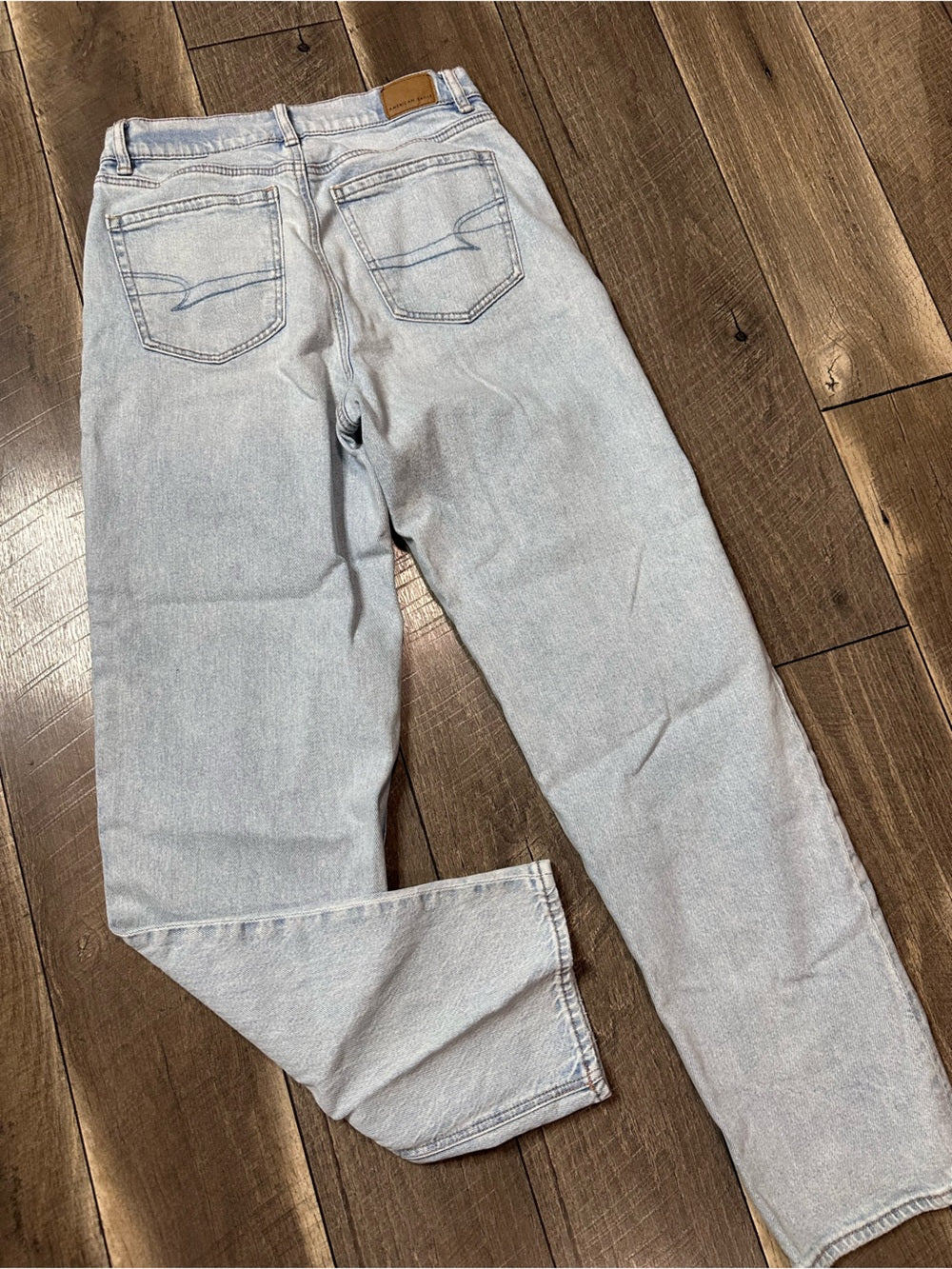 American Eagle Crossover Hi Rise Baggy Straight Jeans