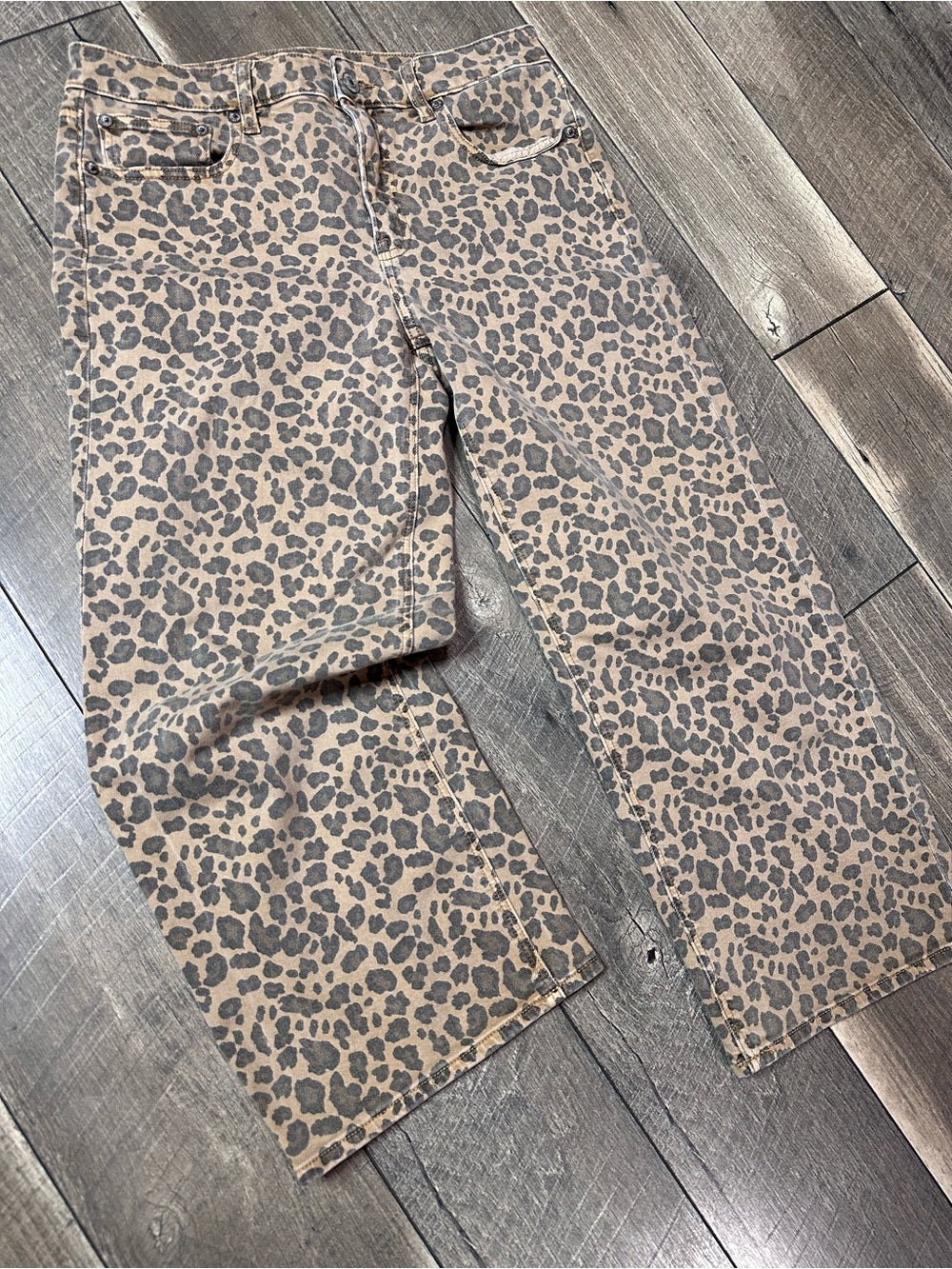 American Eagle Leopard Stovepipe Jeans