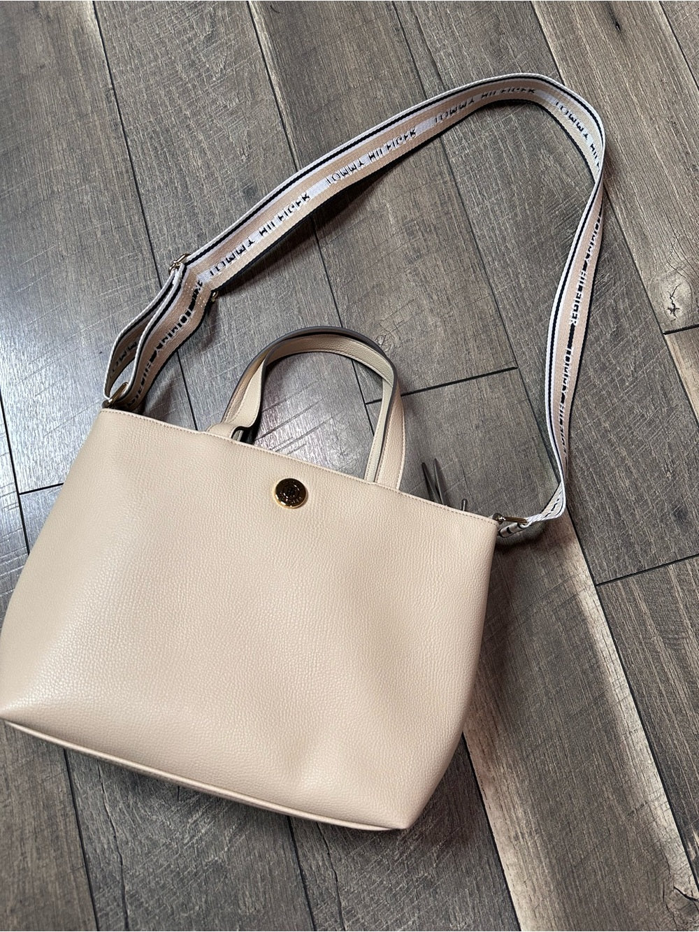 Tommy Hilfiger Tote/Crossbody Bag