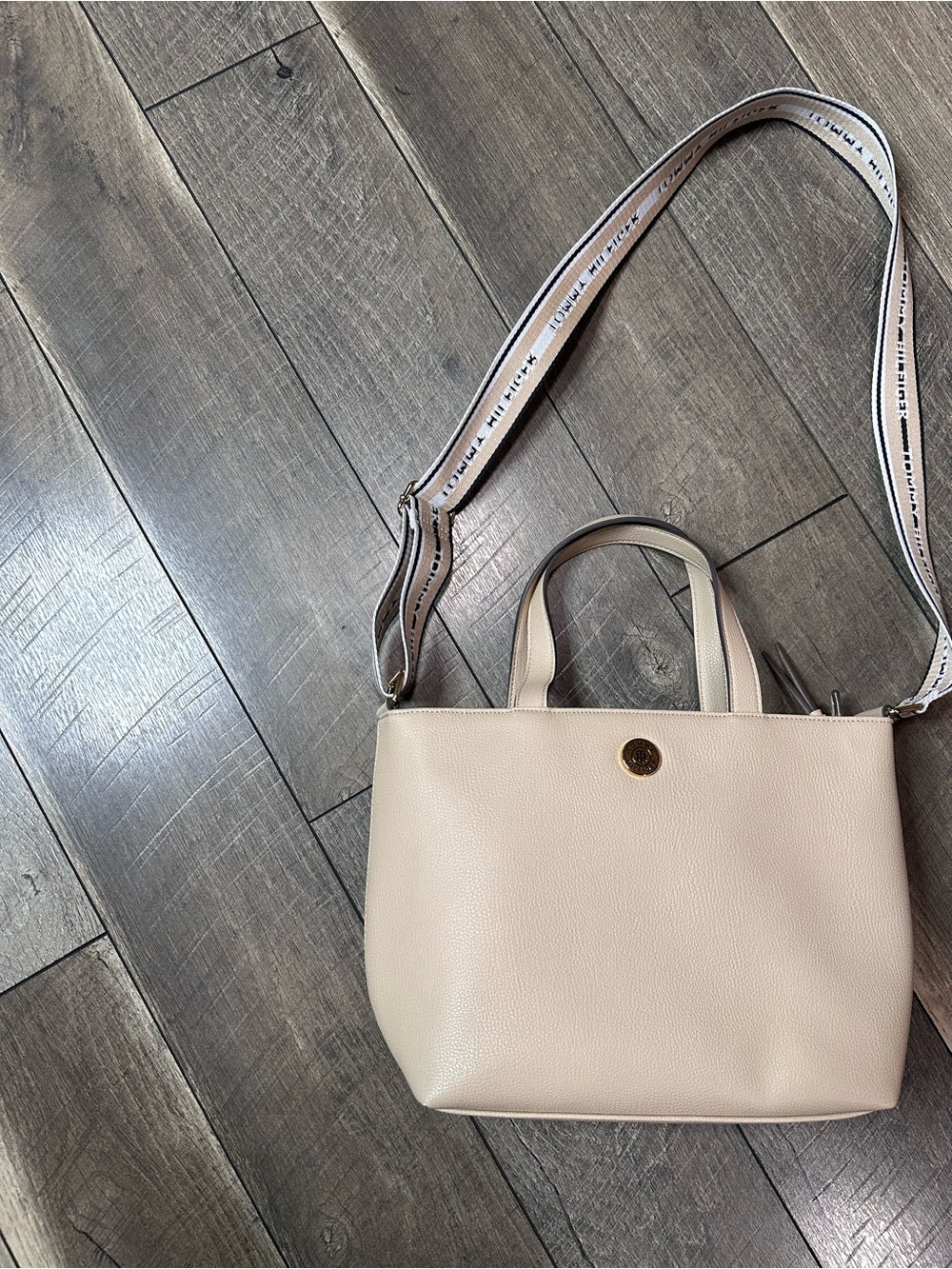 Tommy Hilfiger Tote/Crossbody Bag