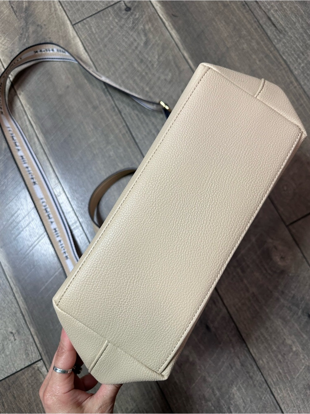 Tommy Hilfiger Tote/Crossbody Bag