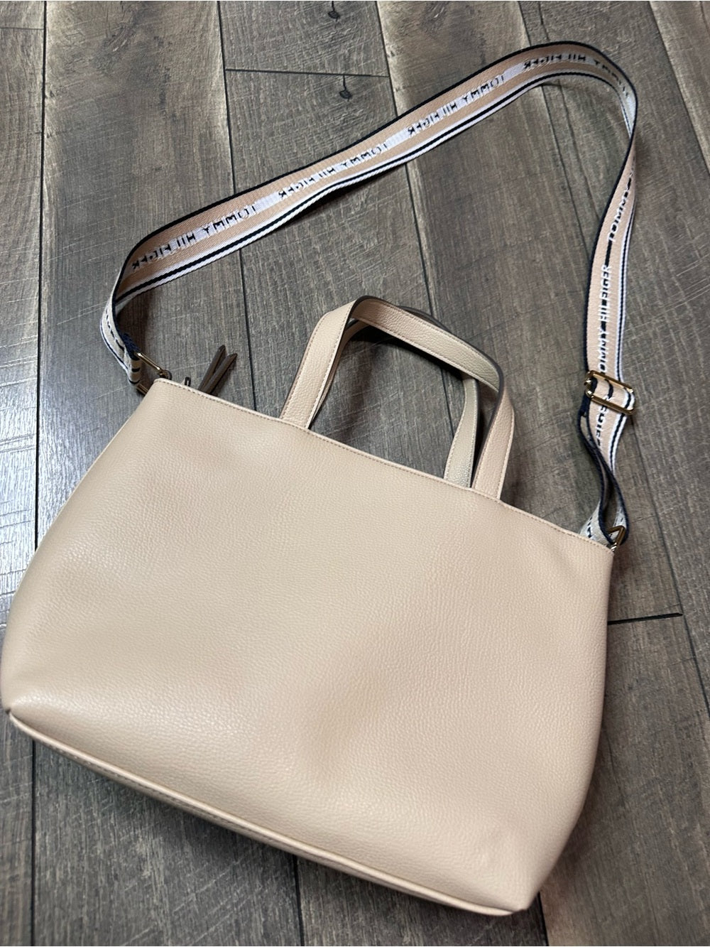 Tommy Hilfiger Tote/Crossbody Bag