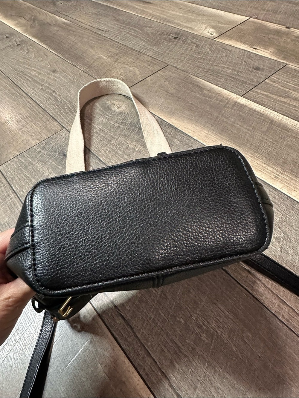Zara Minu Bucket Crossbody