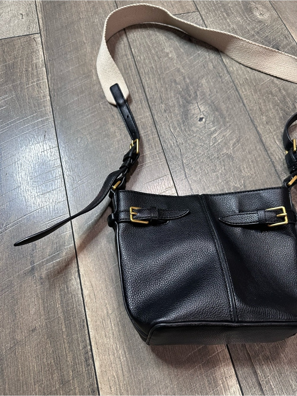 Zara Minu Bucket Crossbody