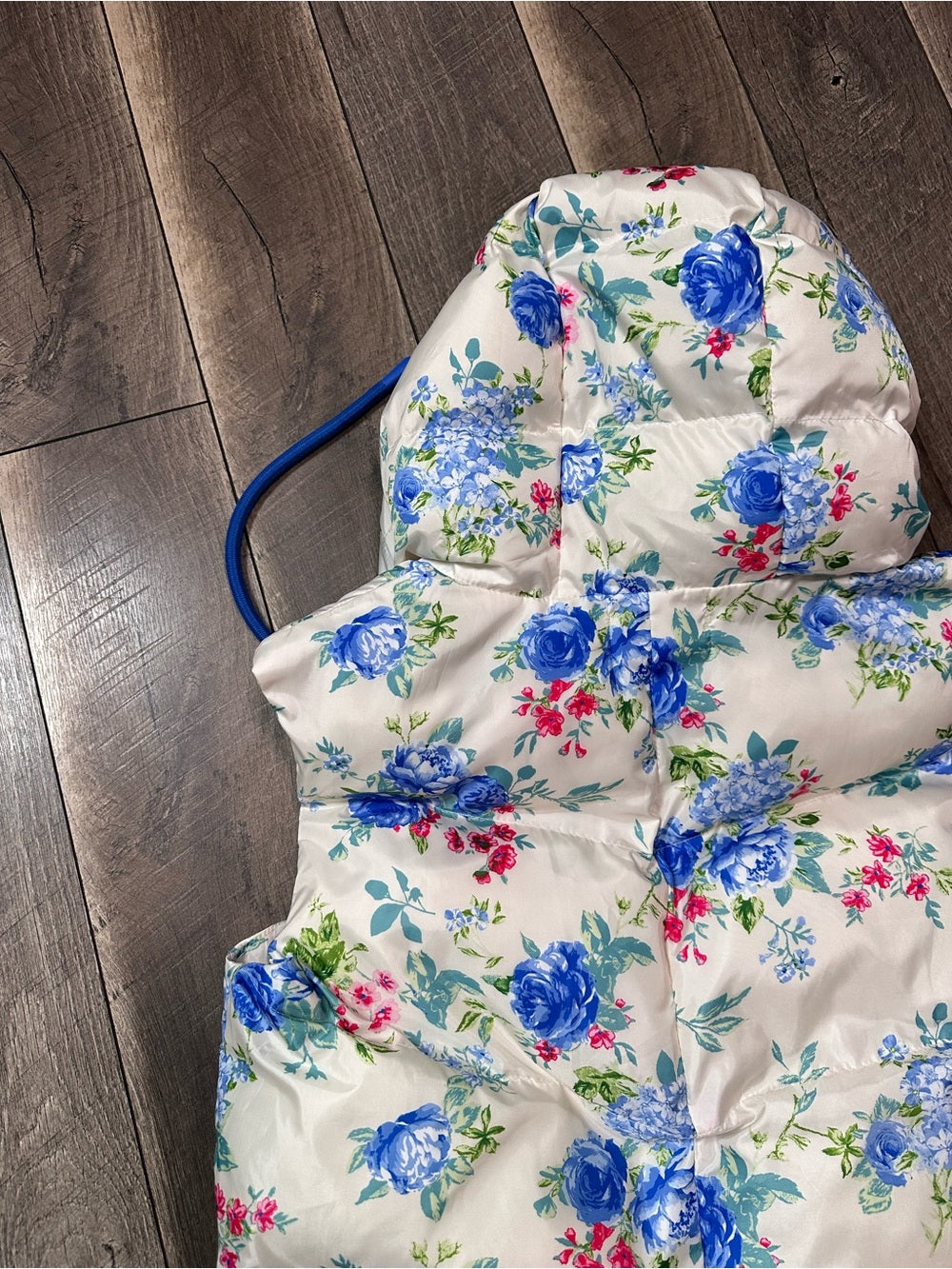 31:25 Floral Puffer Hooded Vest