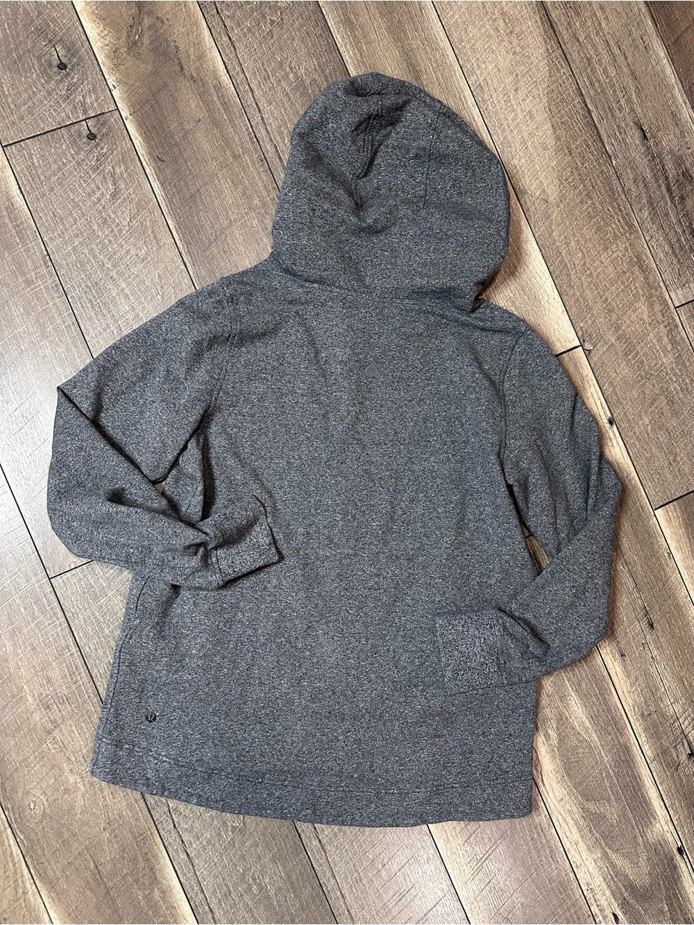 Lululemon Split Pullover Hoodie
Heathered Grey/Black