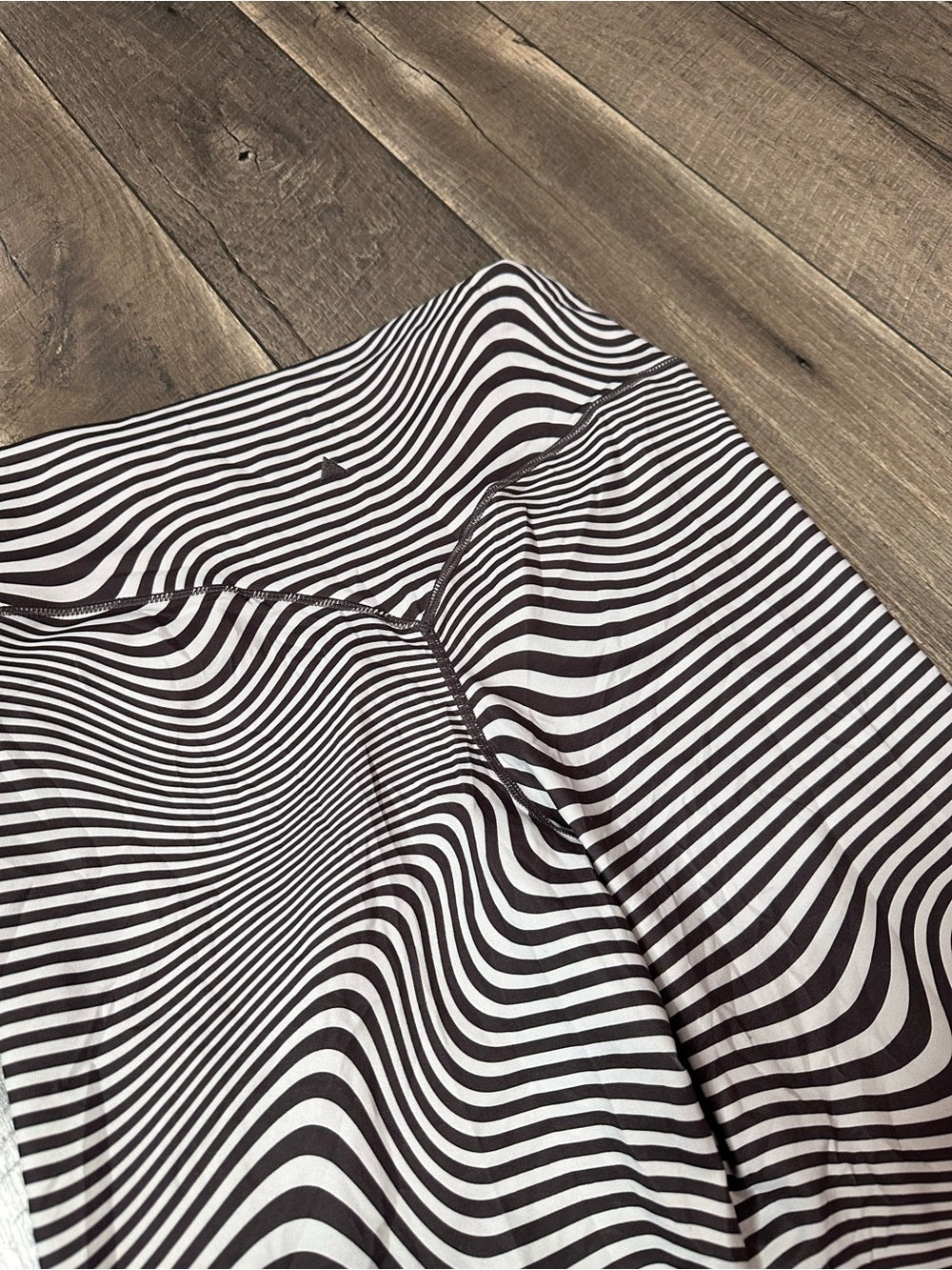 Vitality x Cosmopolitan The Storm Leggings
