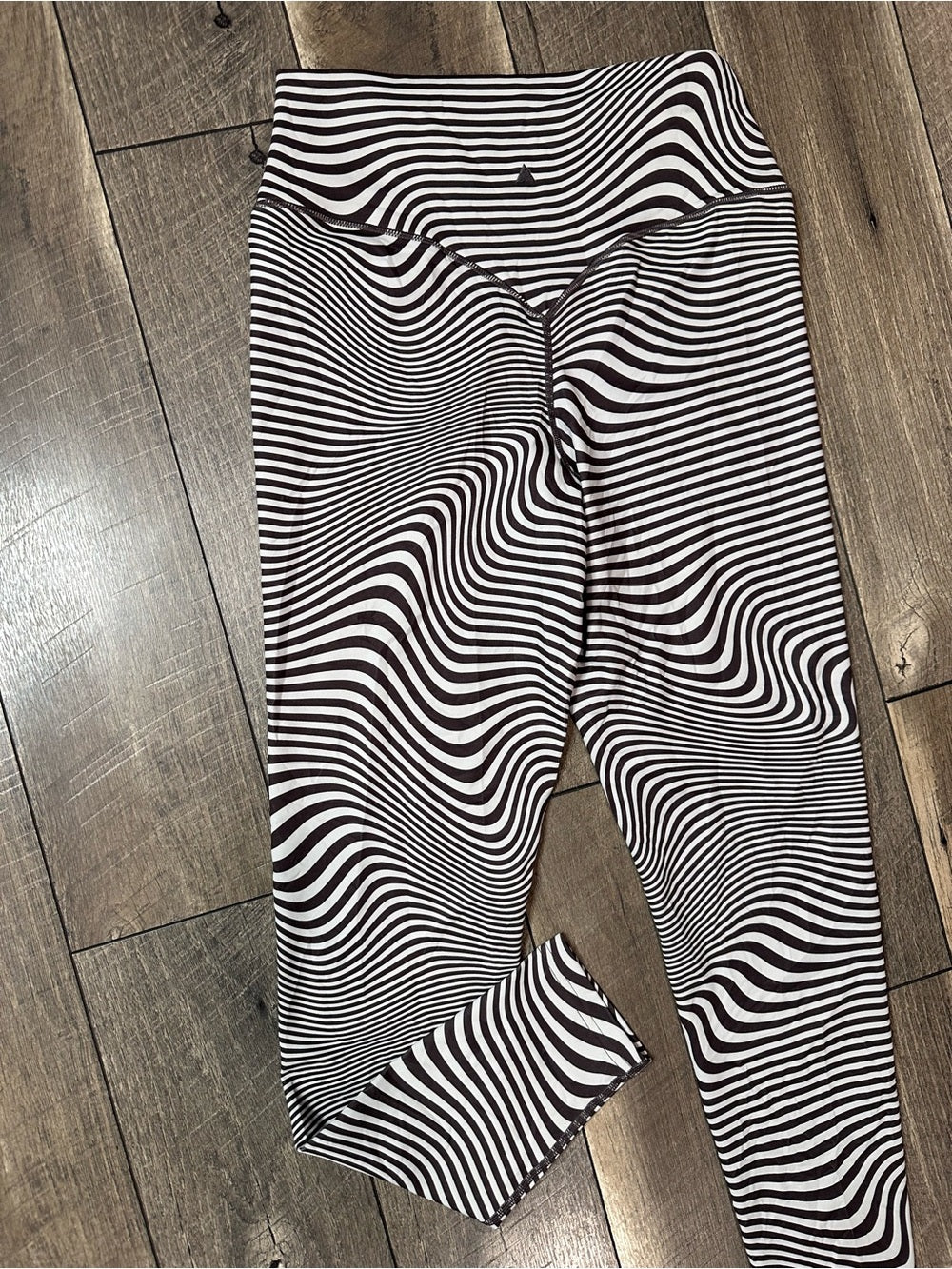 Vitality x Cosmopolitan The Storm Leggings