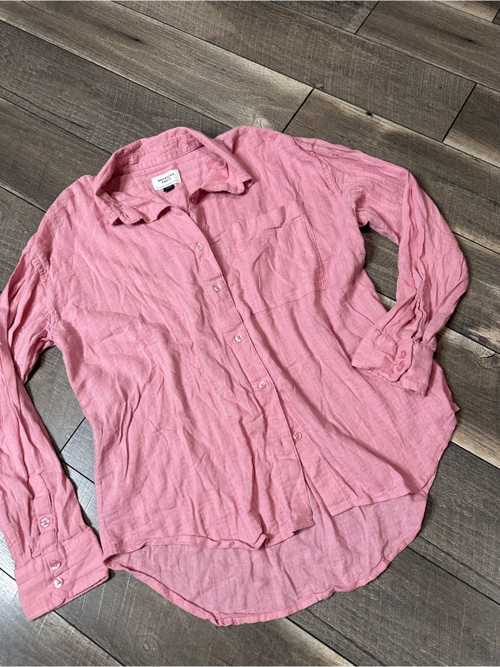 American Eagle Lightweight Button Down