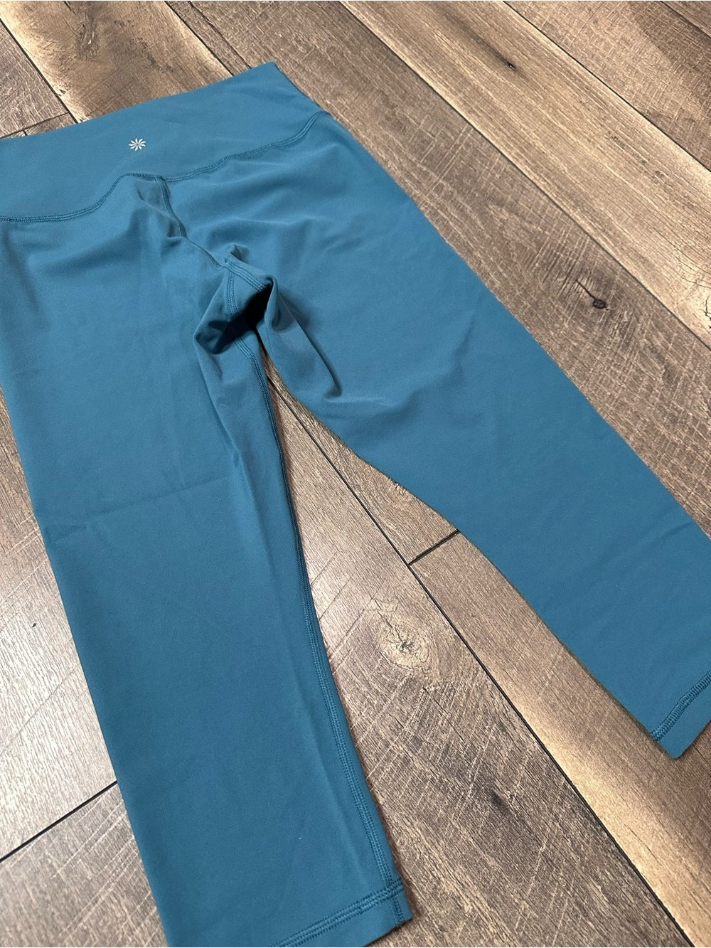 Athleta Transcend Capris