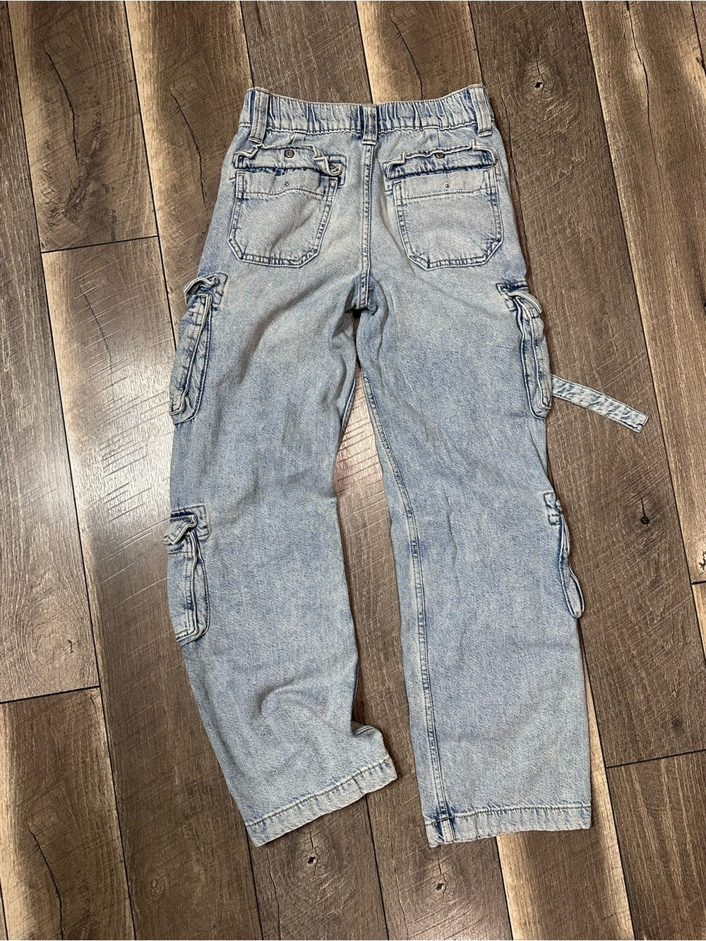 Aeropostale Low Rise Cargo Jeans