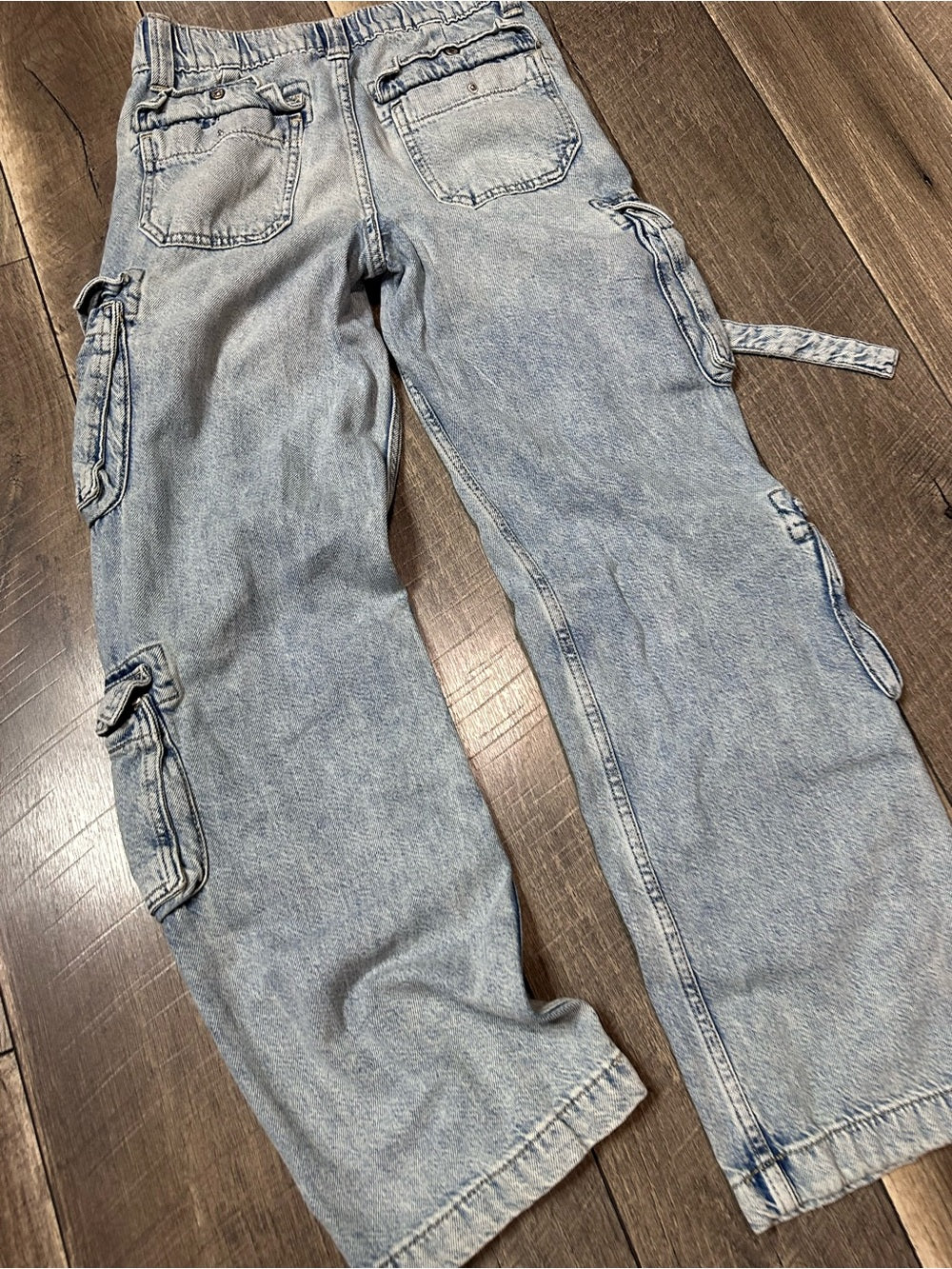 Aeropostale Low Rise Cargo Jeans