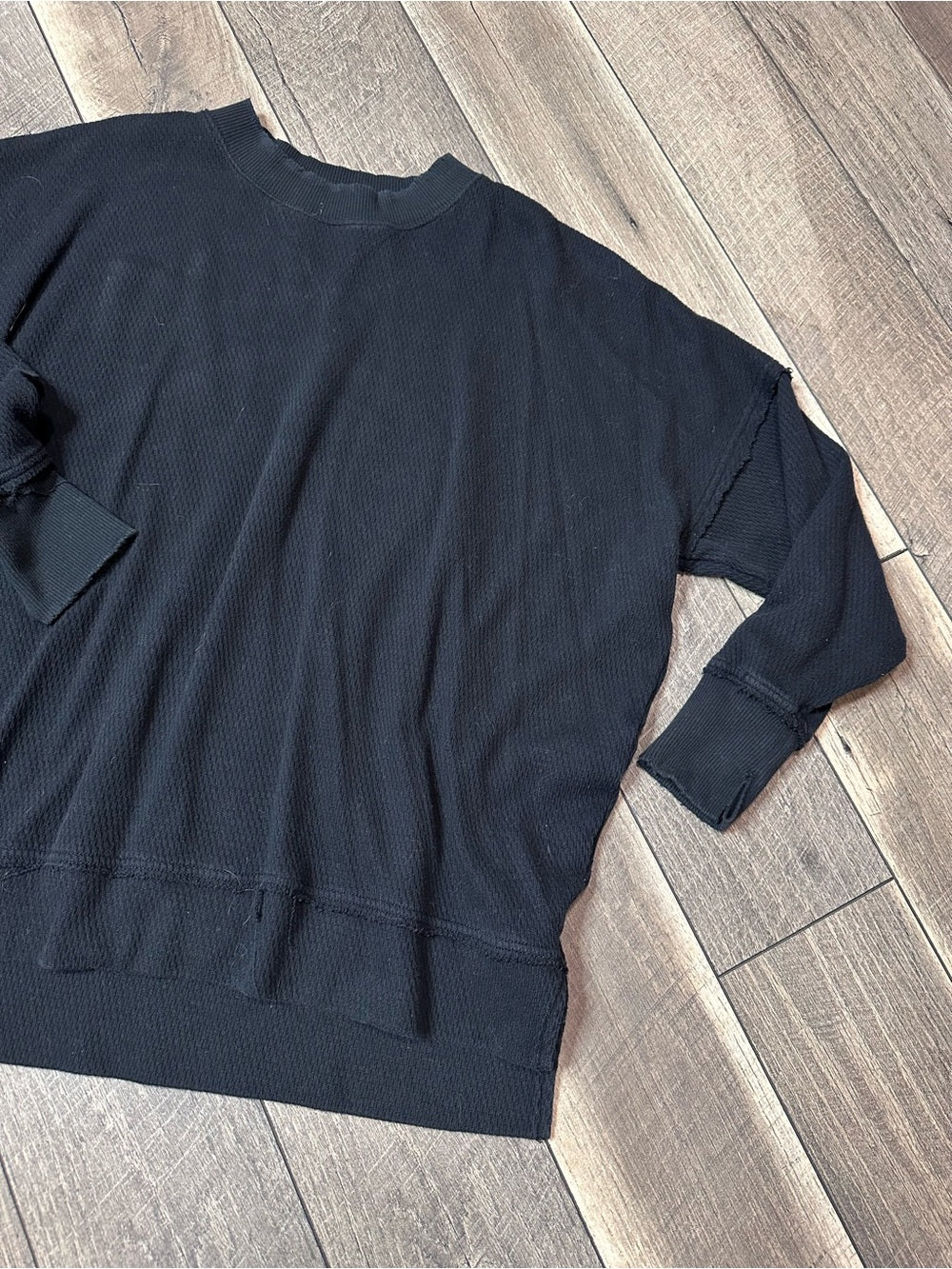 Aerie Oversized Black Pullover