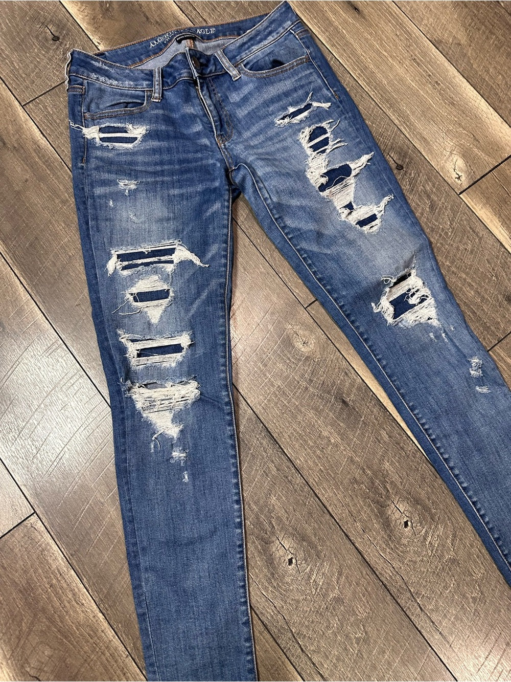 American Eagle Skinny Mid Rise Jeans