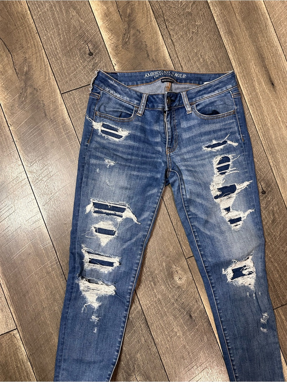 American Eagle Skinny Mid Rise Jeans