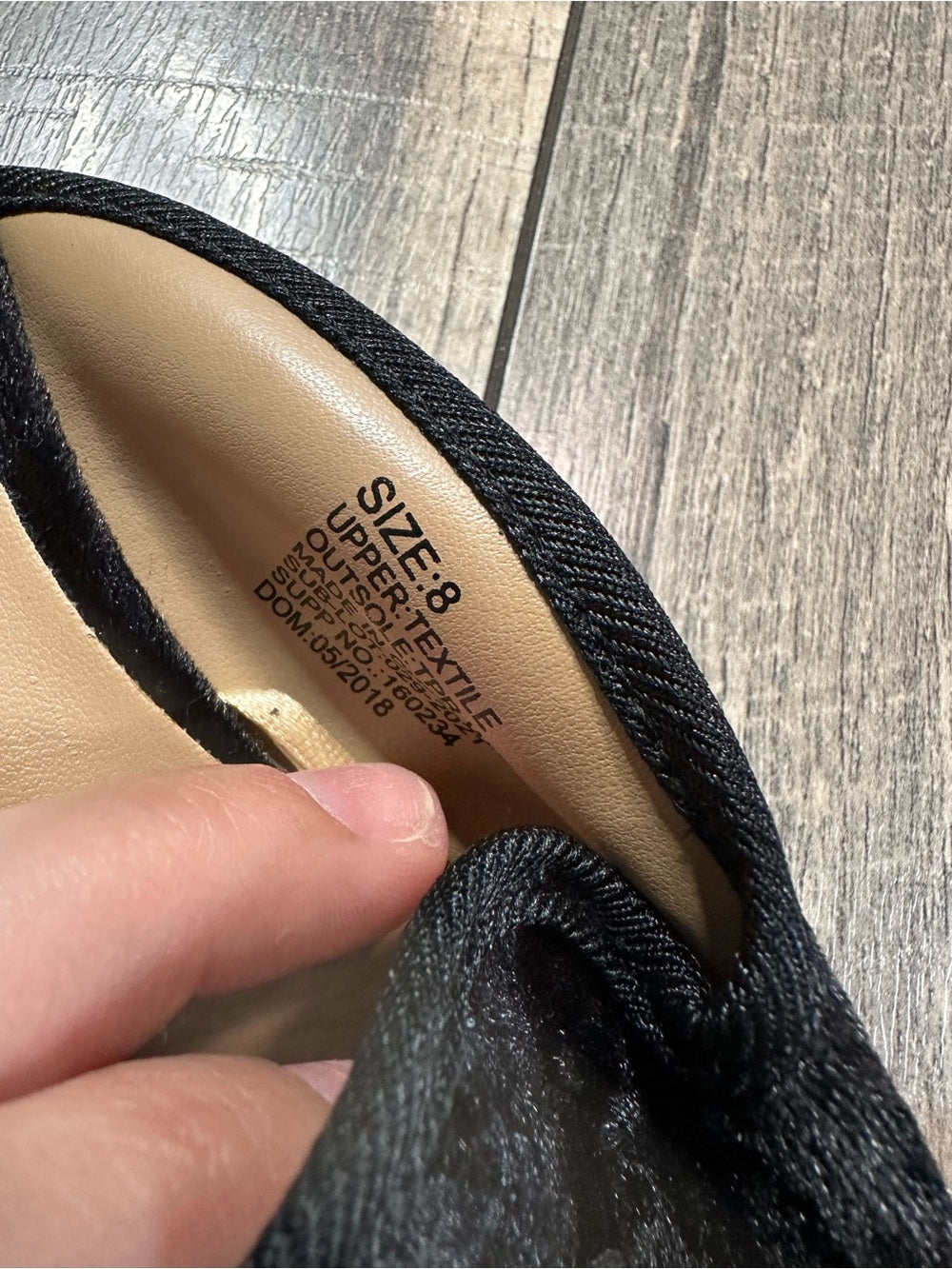 Mix It Black Velvet Bee Slip On Mules
