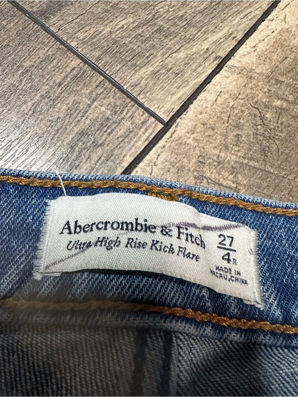 Abercrombie & Fitch Ultra Hi Rise Kick Flare Jeans
