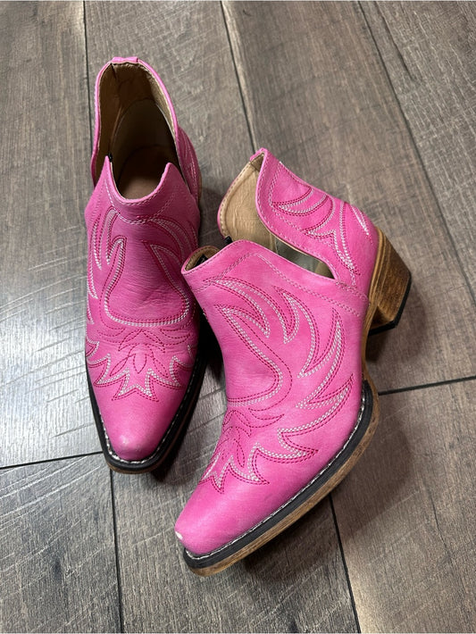 Roper Women's Ava Snip Toe Ankle Booties