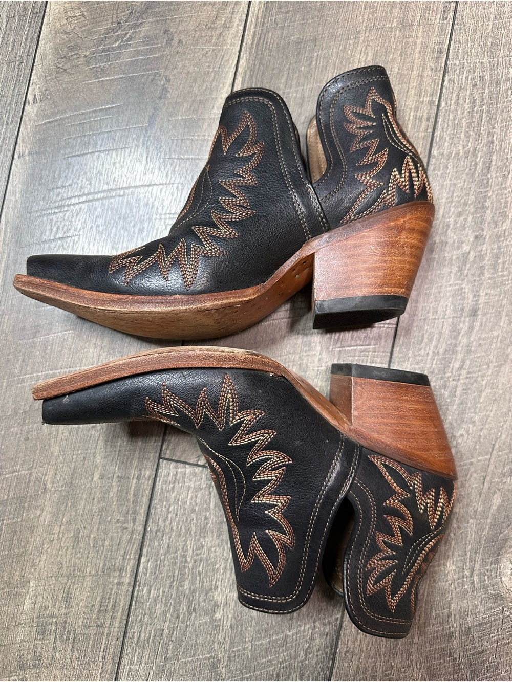 Ariat Dixon Brooklyn Fashion Booties