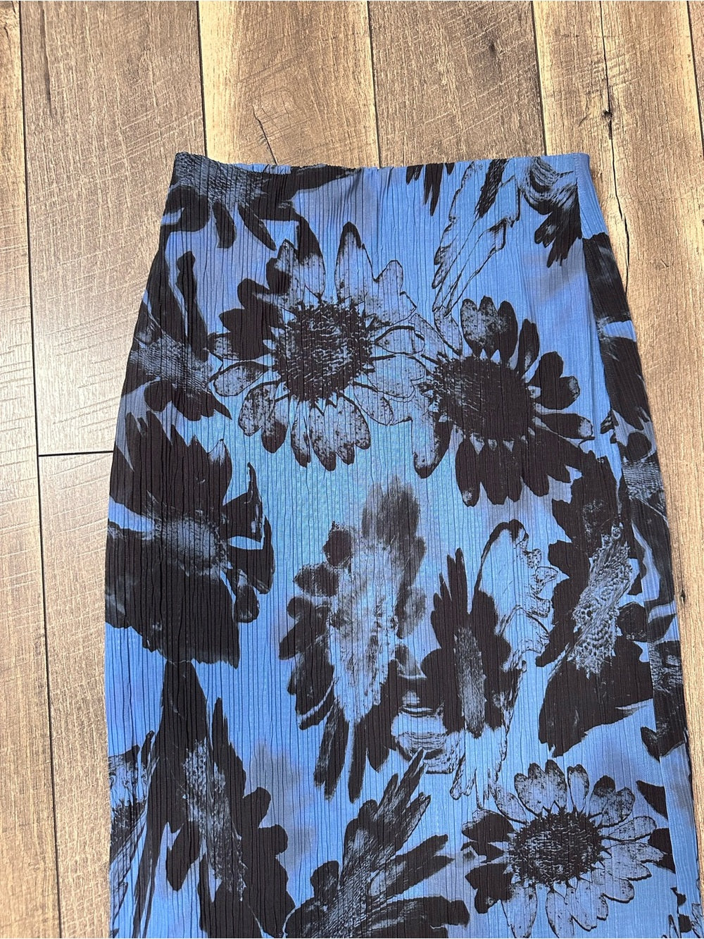 Topshop Large Scale Daisy Crinkle Mesh Lined Maxi Skirt
