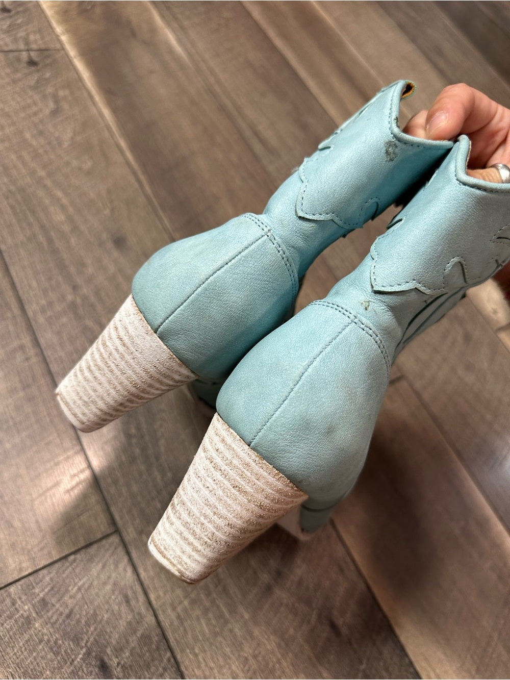 Buckle Beast Fashion Blue Cowgirl Zip Up Booties