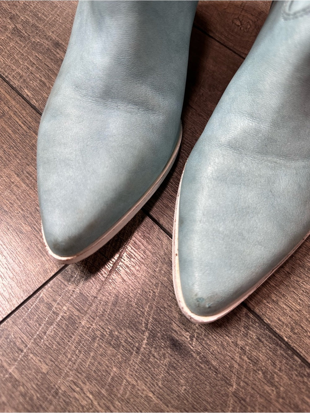 Buckle Beast Fashion Blue Cowgirl Zip Up Booties