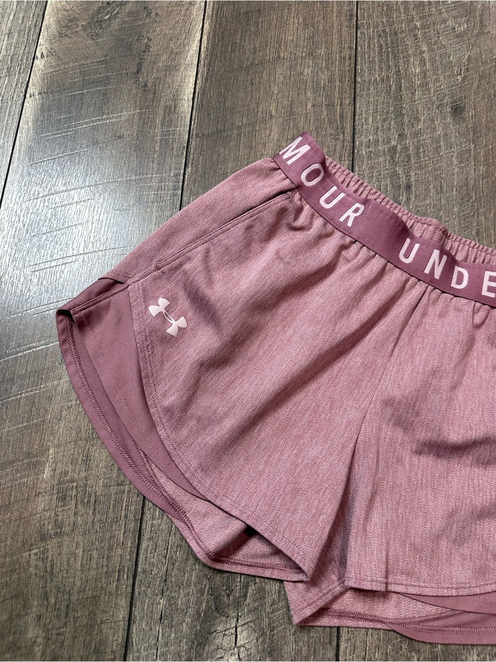 Under Armour Loose Shorts