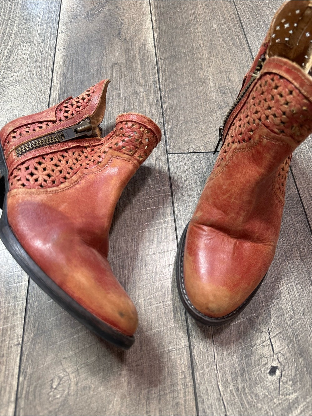 Circle G by Corral Distressed Leather Ankle Booties