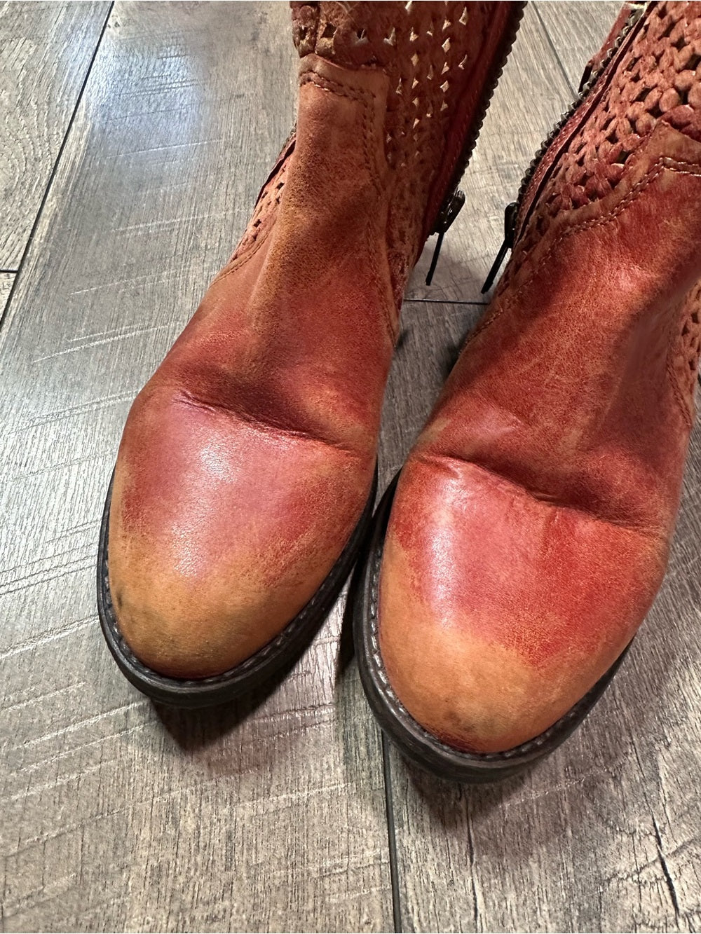 Circle G by Corral Distressed Leather Ankle Booties