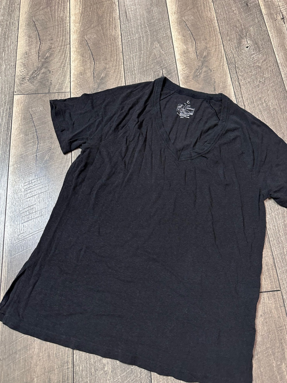 Aerie Offline Black V Neck Short Sleeve Top