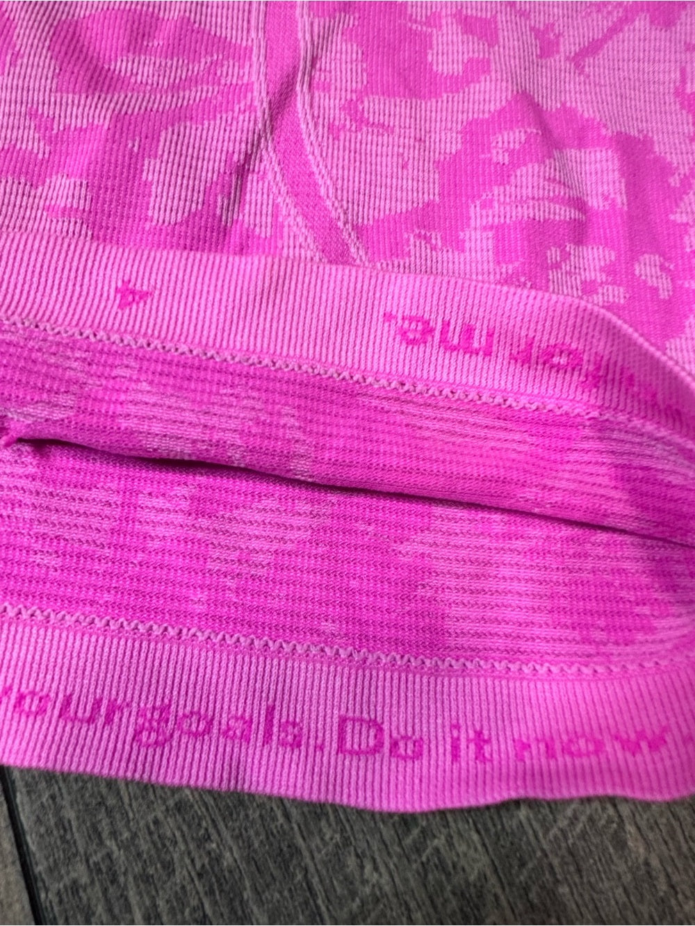 Lululemon Swiftly Tech Racerback Tank Top 
Camo Pink