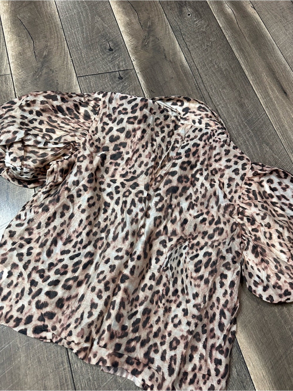 Lucky & Coco Leopard Puff Sleeve Button Down Top