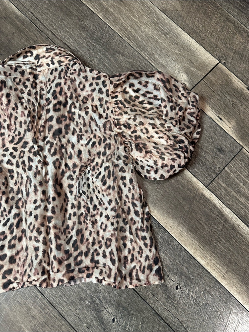 Lucky & Coco Leopard Puff Sleeve Button Down Top