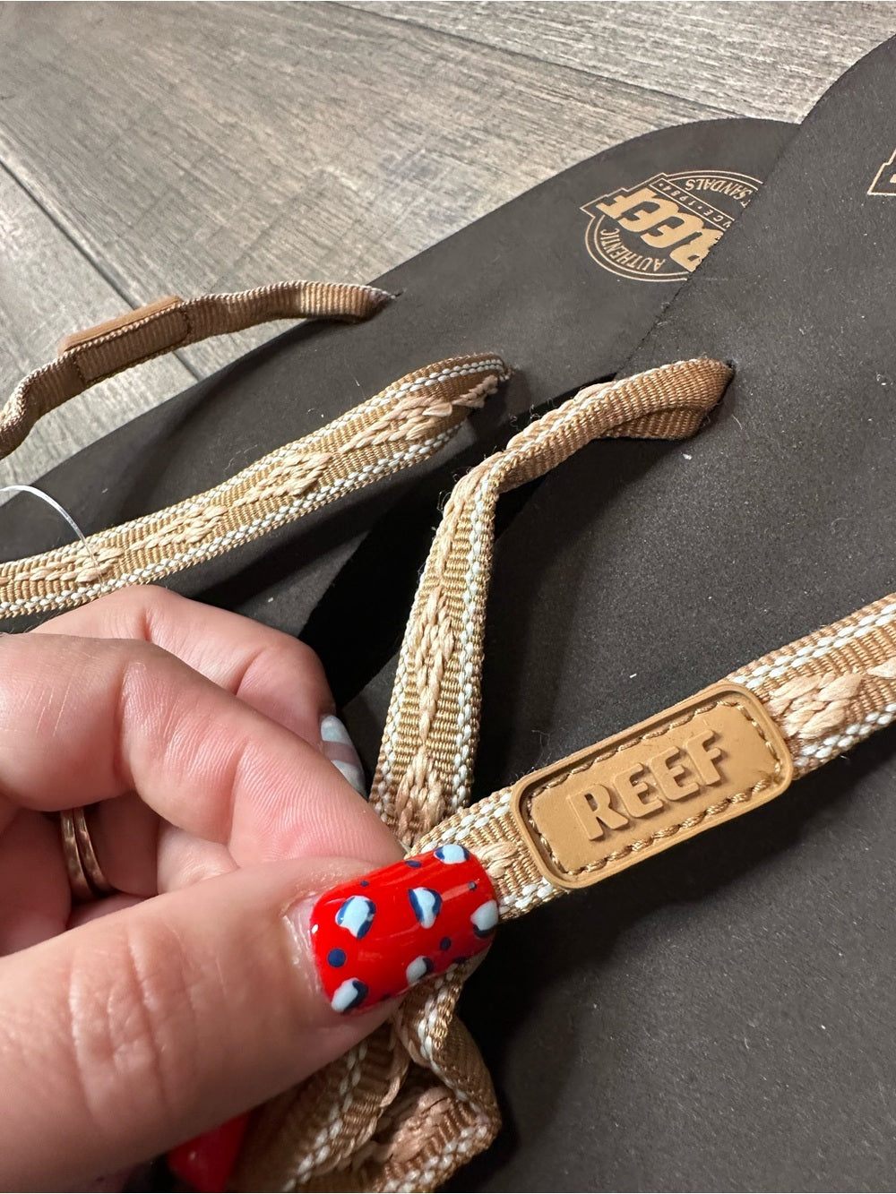 Reef Thong Sandals (new with tags)