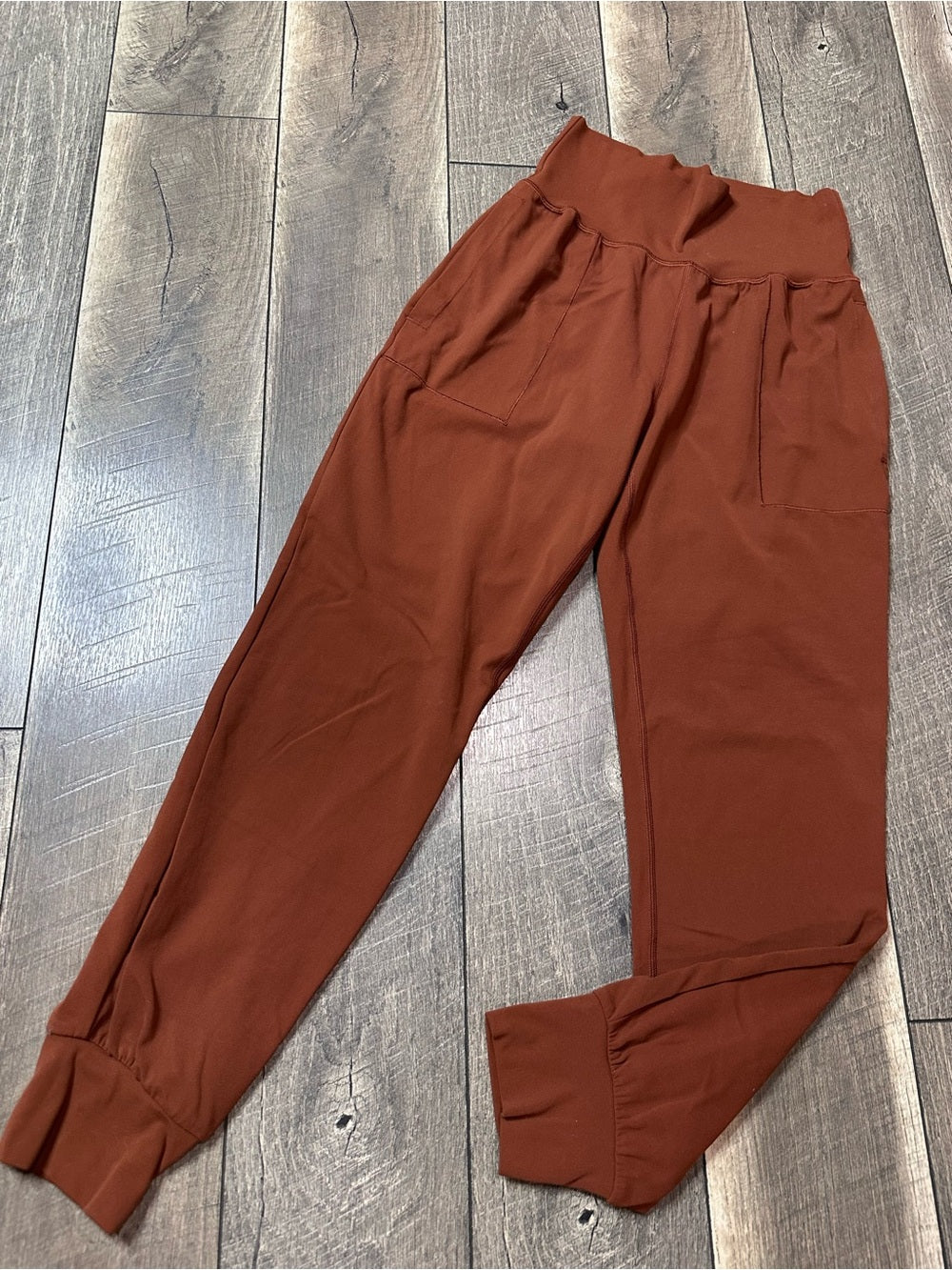 Athleta Salutation Joggers