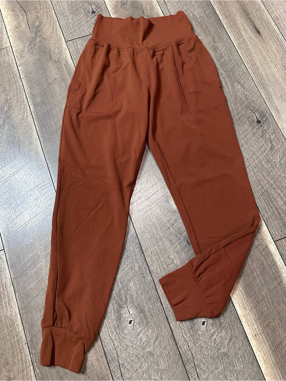 Athleta Salutation Joggers