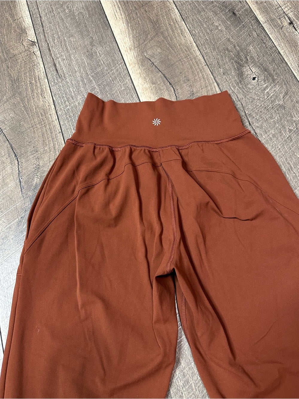 Athleta Salutation Joggers