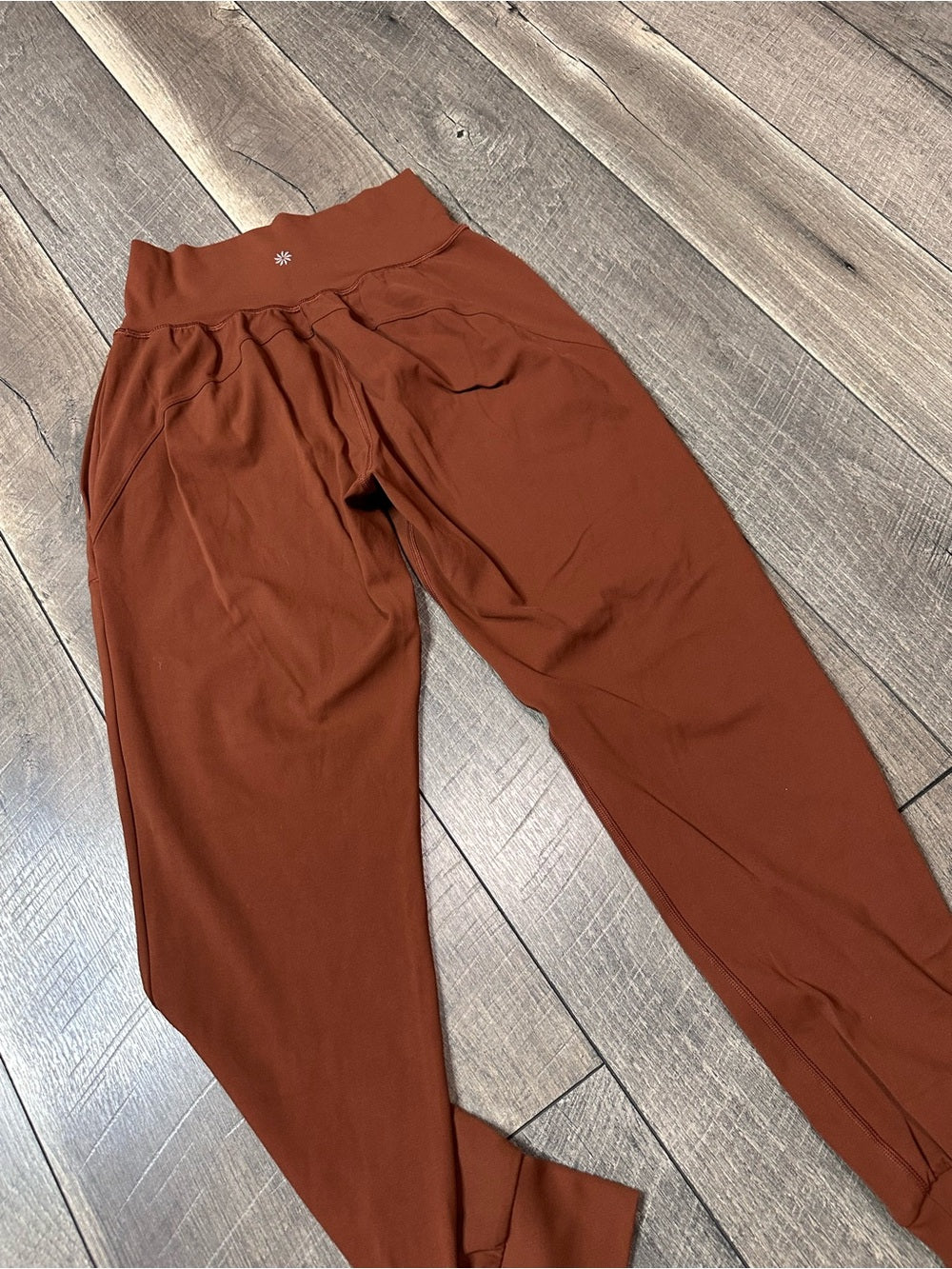 Athleta Salutation Joggers