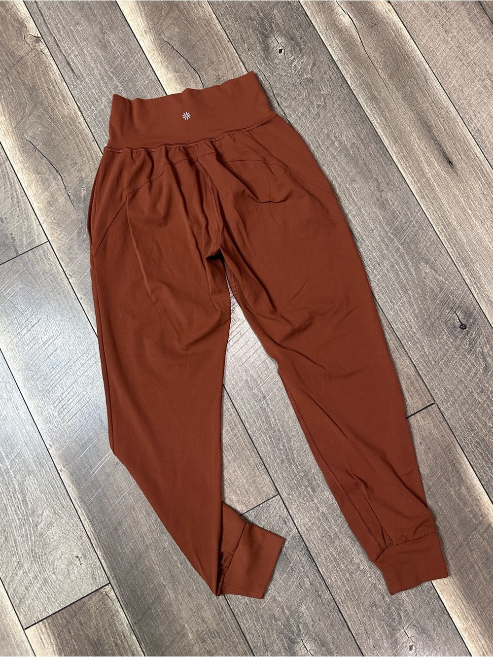 Athleta Salutation Joggers