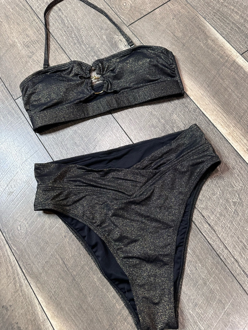 Cupshe Sparkling Lurex O-ring Bandeau Bikini