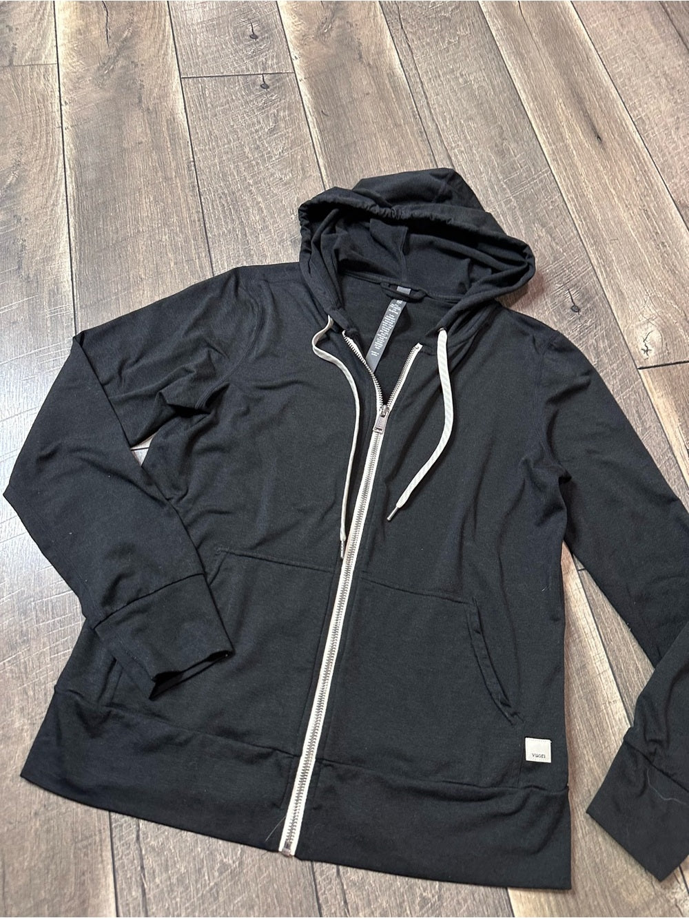 Vuori Halo Performance 2.0 Hoodie (new without tags)