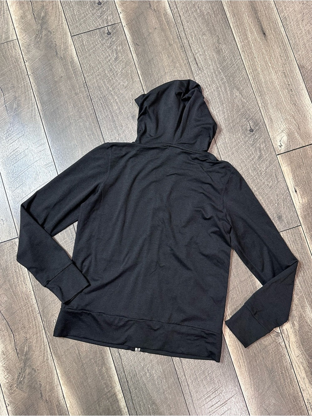 Vuori Halo Performance 2.0 Hoodie (new without tags)