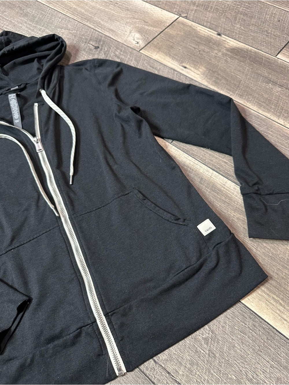 Vuori Halo Performance 2.0 Hoodie (new without tags)
